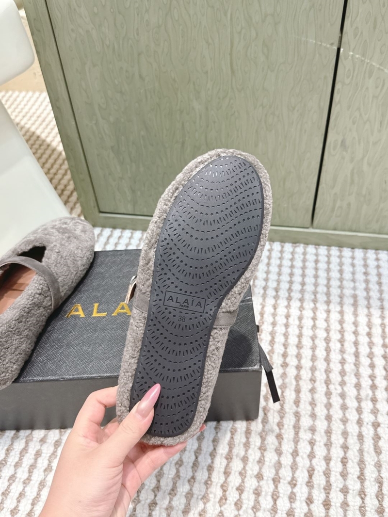 Alaia Flat Shoes